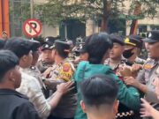 Aksi Tolak UU Polri-TNI Berujung Represif, BEM UIKA Bogor: Kami Membawa Kajian, Tapi Dihadapi dengan Pentungan!