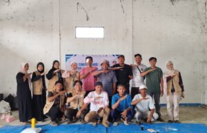 Mahasiswa KKNT IPB Sulap Eceng Gondok Jadi Kompos Organik, Solusi Atasi Penyumbatan Irigasi di Karawang