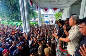 Dialog dengan Sopir Angkot, Dedie Rachim Tekankan Penataan Dilakukan untuk Kepentingan Bersama