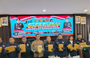 Satresnarkoba Polresta Bogor Kota Gagalkan Pengiriman 18 Kg Ganja dan Seribu Obat Keras Antarprovinsi