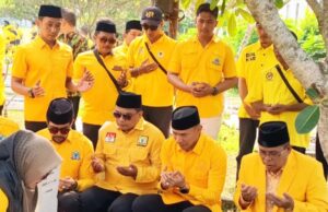 HUT ke-62 Golkar: DPD Kota Bogor Ziarah Pahlawan dan Berbagi 620 Nasi Kuning